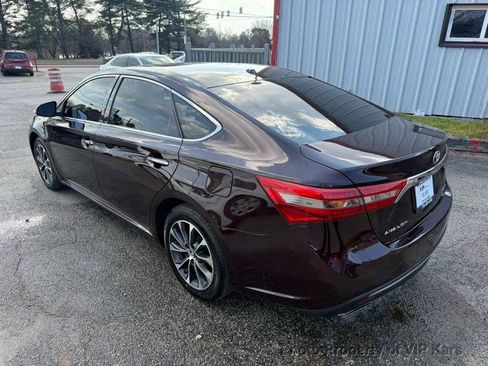 Used 2017 Toyota Avalon XLE image 6