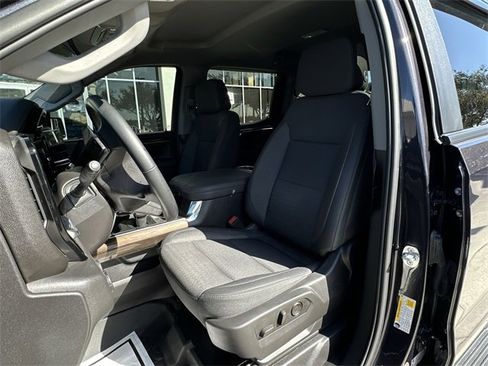 Used 2024 Chevrolet Silverado 1500 LT Trail Boss w/ Convenience Package II image 19