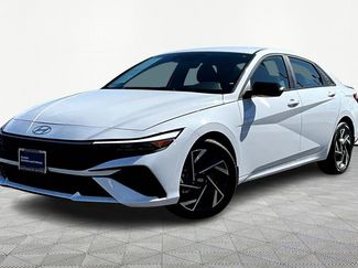 Certified 2025 Hyundai Elantra Sport image 1