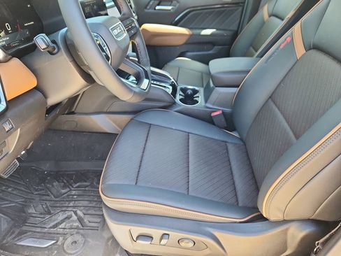 New 2026 GMC Canyon AT4 w/ Technology Plus Package AWD/4WD image 7