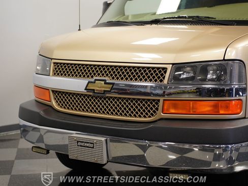 Used 2006 Chevrolet Express 1500 w/ Preferred Equipment Group image 19