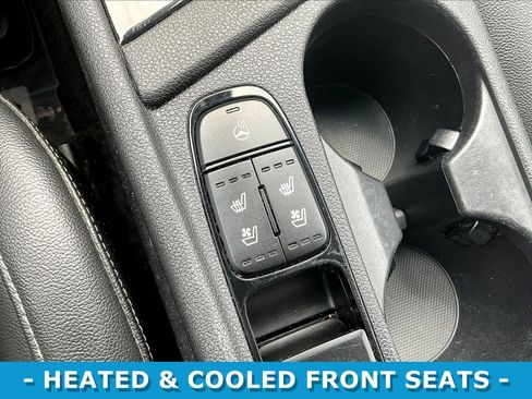 Used 2022 Kia Niro EX Premium FWD image 36