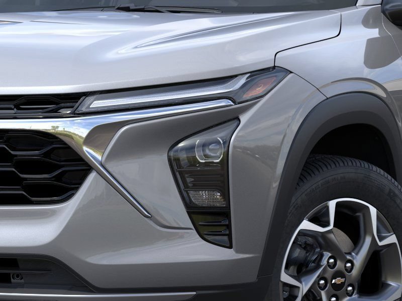 New 2026 Chevrolet Trax LT w/ Driver Confidence Package FWD image 10