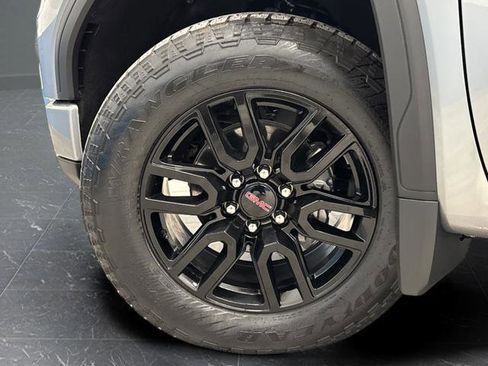 Used 2025 GMC Sierra 1500 Elevation w/ Elevation Premium Package image 41