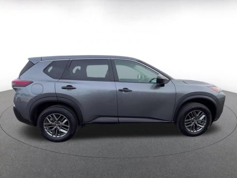Used 2023 Nissan Rogue S FWD image 16