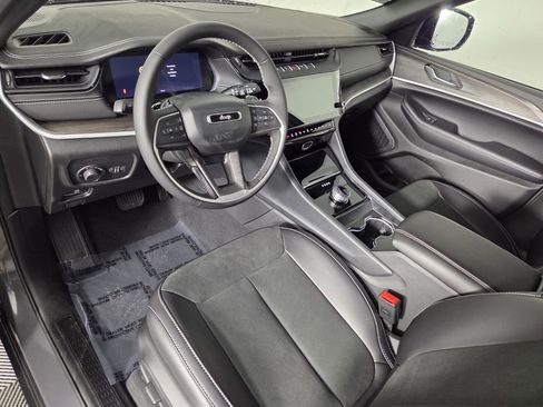 New 2026 Jeep Grand Cherokee Altitude RWD image 12
