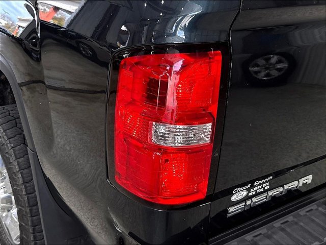 Used 2018 GMC Sierra 3500 SLE w/ SLE Preferred Package AWD/4WD image 26