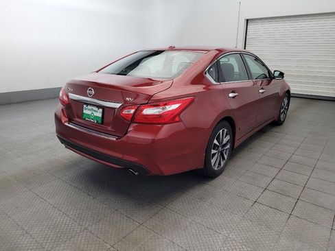 Used 2017 Nissan Altima 2.5 SV w/ Convenience Package FWD image 9