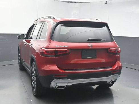 Used 2022 Mercedes-Benz GLB 250 image 6