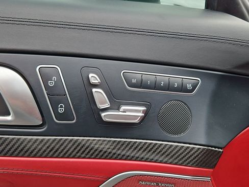 Used 2018 Mercedes-Benz SL 550 image 28
