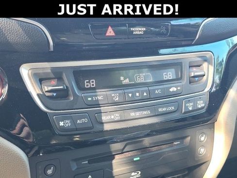 Used 2019 Honda Pilot Elite image 24