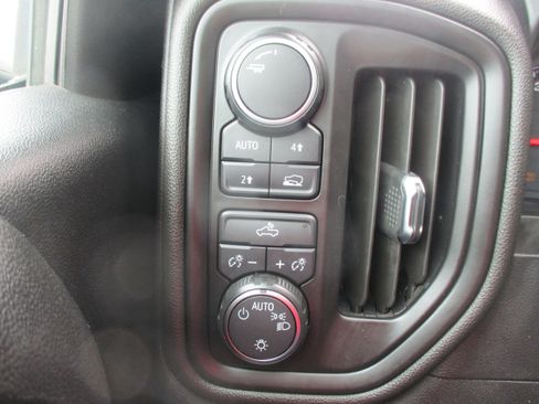 Used 2019 Chevrolet Silverado 1500 W/T w/ WT Convenience Package AWD/4WD image 20