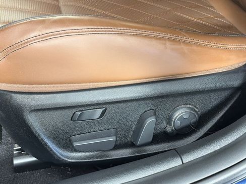 Used 2021 Genesis G70 3.3T w/ Prestige Package AWD/4WD image 26