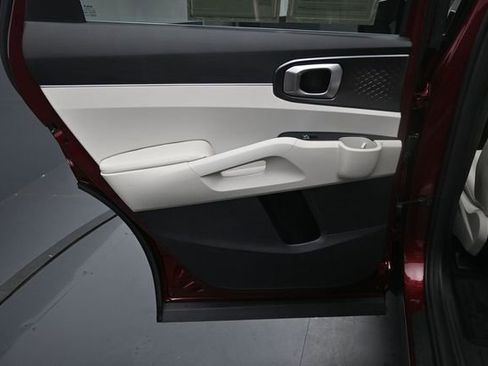 Used 2025 Kia Sorento S FWD image 26
