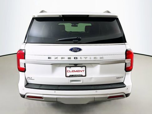 Used 2023 Ford Expedition Max XLT image 8