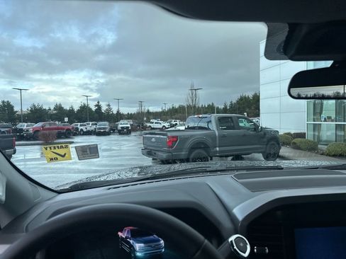 Used 2025 Ford F150 XLT w/ Equipment Group 301A Standard image 13