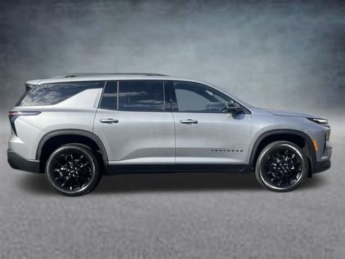 New 2026 Chevrolet Traverse LT w/ Midnight/Sport Edition image 4