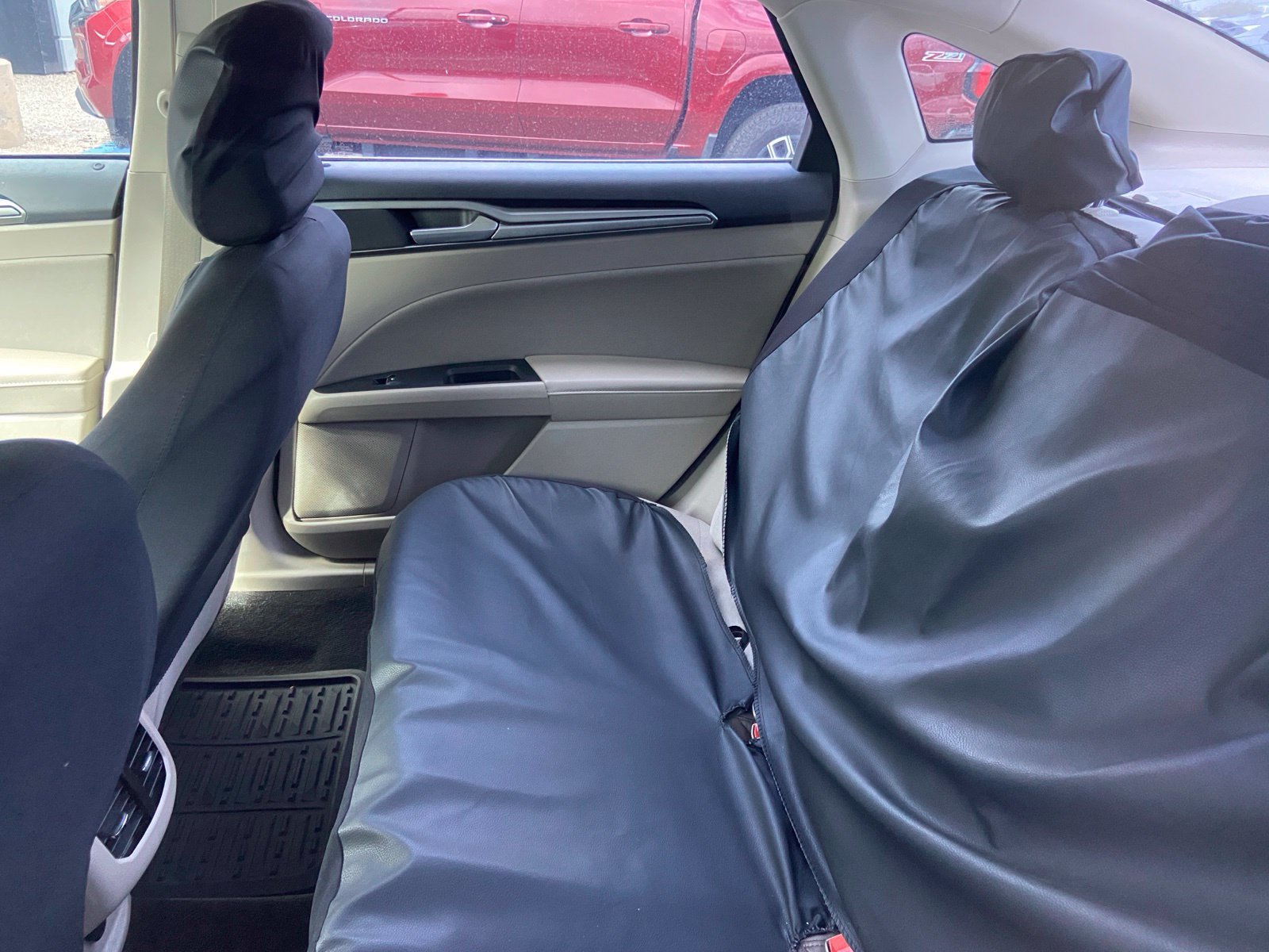 Used 2019 Ford Fusion SE FWD image 8