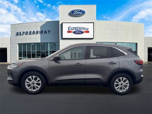 Used 2023 Ford Escape Active image 9