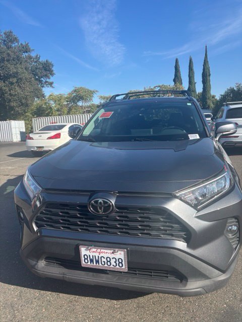 Used 2021 Toyota RAV4 XLE w/ Convenience Package AWD/4WD image 3