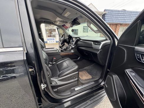 Used 2018 Chevrolet Suburban LT image 44