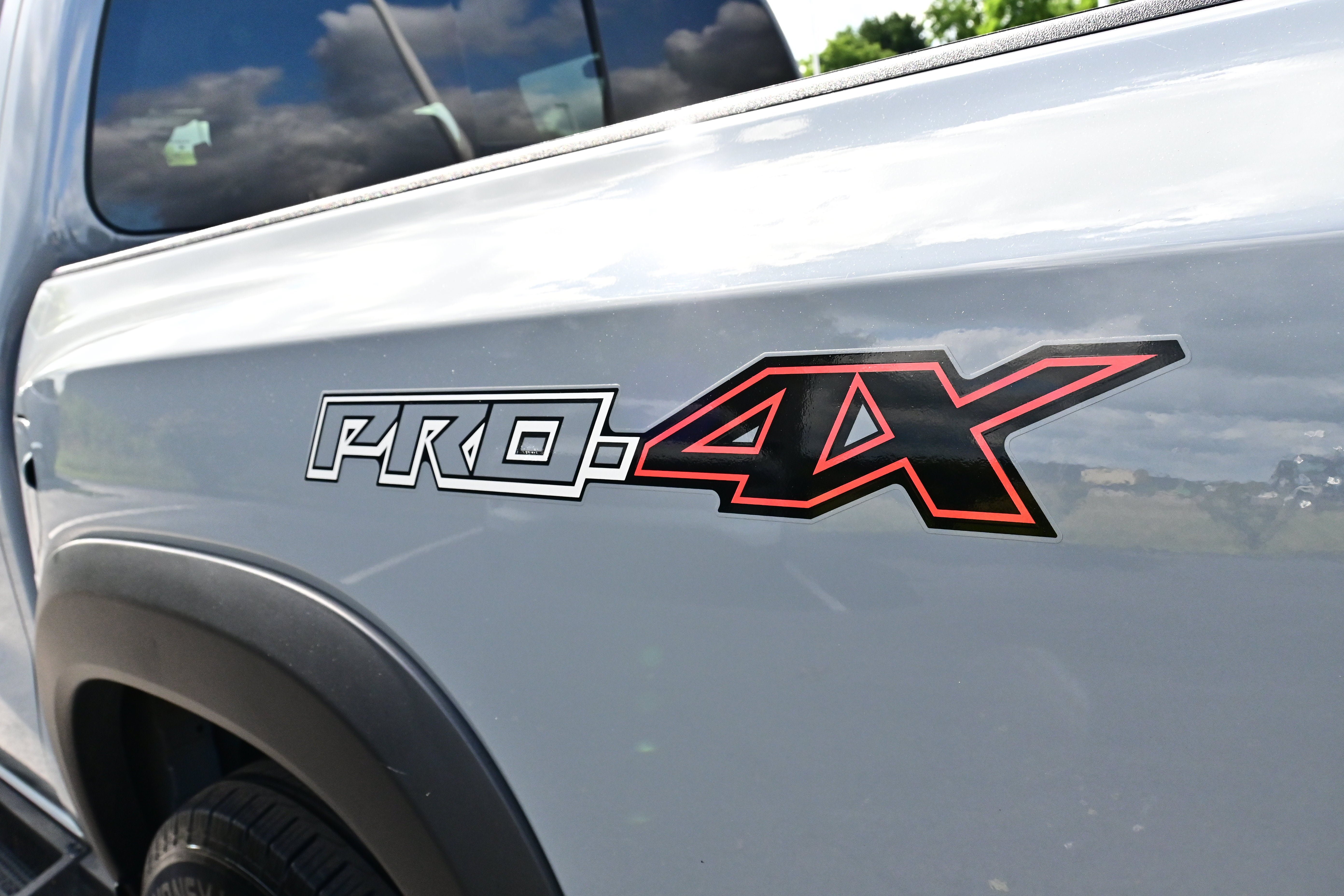 Certified 2024 Nissan Frontier PRO-4X w/ Technology Package AWD/4WD image 11