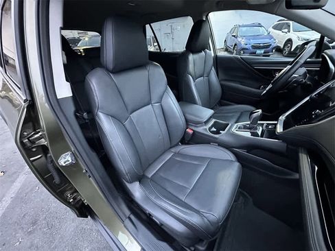 Used 2023 Subaru Outback Limited image 15