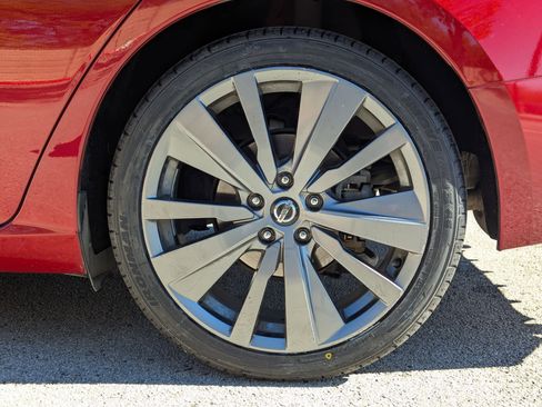 Used 2019 Nissan Altima 2.0 Edition One image 31