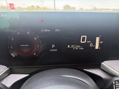 Used 2026 Nissan Kicks SV w/ SV Premium Package FWD image 16