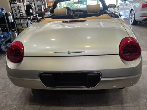 Used 2004 Ford Thunderbird Deluxe image 5