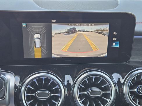 Certified 2023 Mercedes-Benz EQB 300 4MATIC image 19