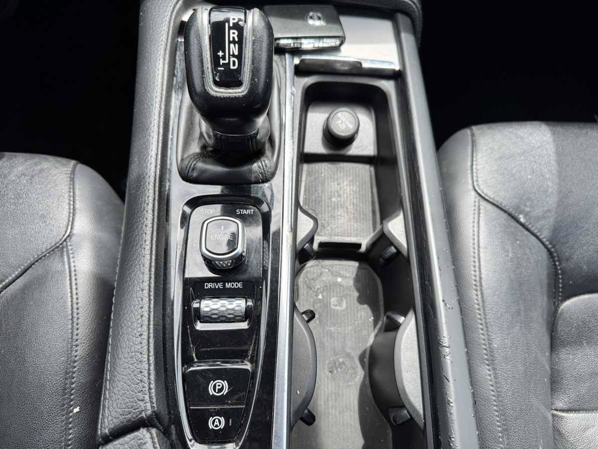 Used 2017 Volvo XC90 T5 Momentum w/ Vision Package AWD/4WD image 47