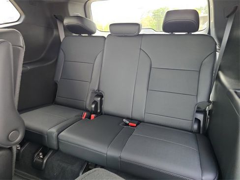 New 2025 Buick Enclave Preferred w/ Power Package image 18