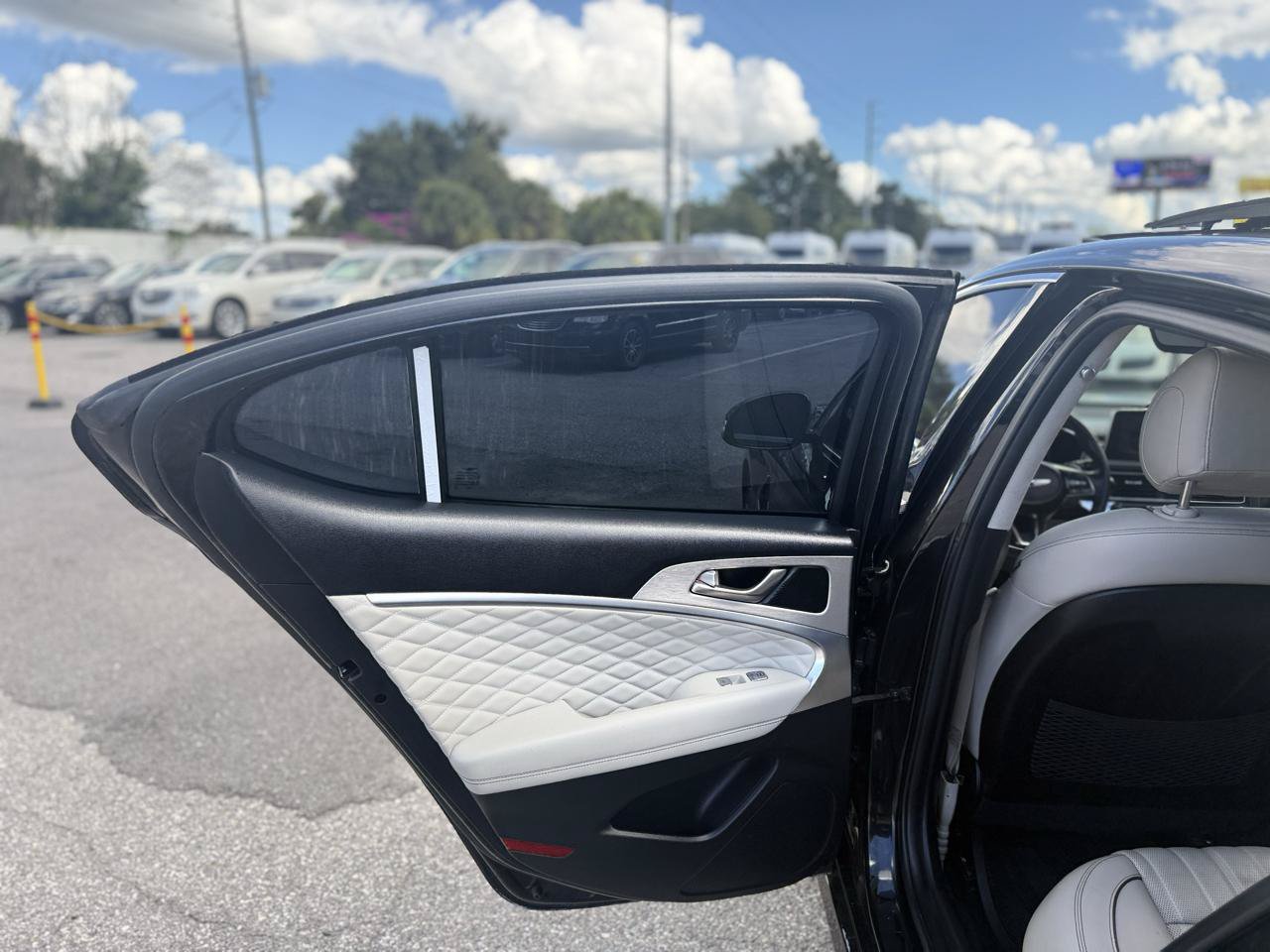 Used 2019 Genesis G70 2.0T Advanced w/ Dynamic Package RWD image 38
