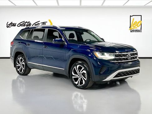Used 2022 Volkswagen Atlas SEL image 3