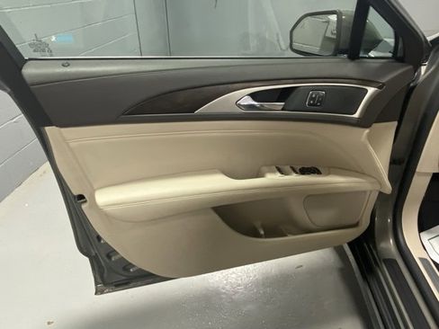 Used 2017 Lincoln MKZ Reserve w/ Climate Package image 6