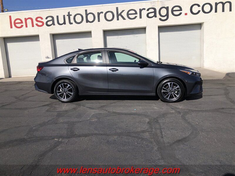 Used 2024 Kia Forte LXS FWD image 1