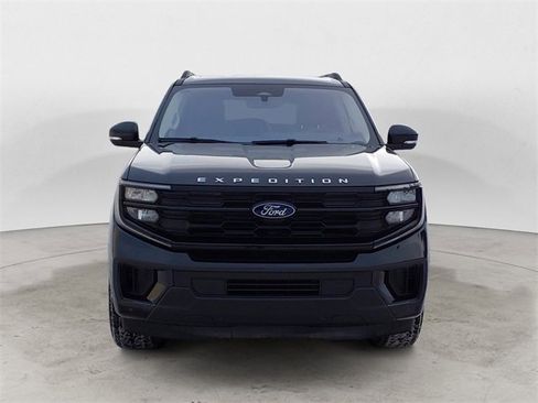 Used 2025 Ford Expedition Max Active image 8