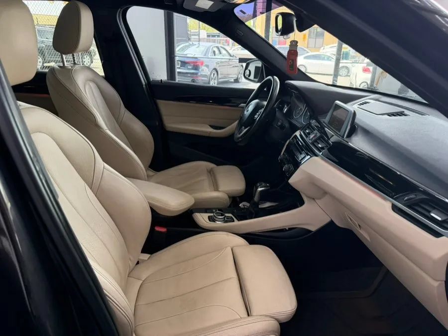 Used 2017 BMW X1 xDrive28i AWD/4WD image 14