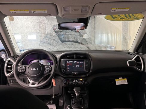 Used 2024 Kia Soul LX w/ Option Group 015 image 23