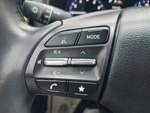 Certified 2023 Hyundai Kona SEL w/ Convenience Package image 17