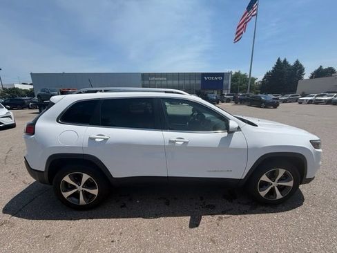 Used 2020 Jeep Cherokee Limited AWD/4WD image 5