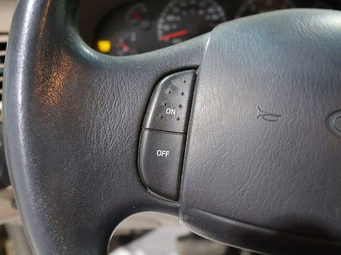 Used 2001 Ford F150 Lariat AWD/4WD image 26