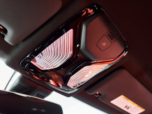 Used 2022 BMW M3 Competition w/ M Carbon Exterior Package image 96