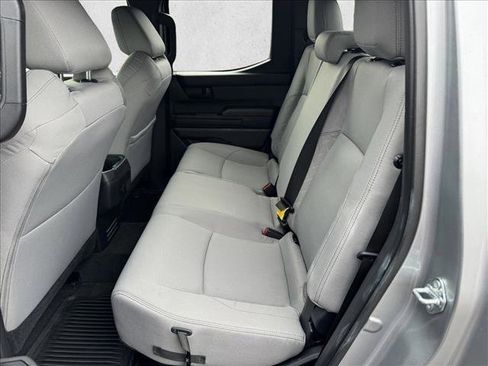 Certified 2025 Toyota Tacoma SR5 AWD/4WD image 17