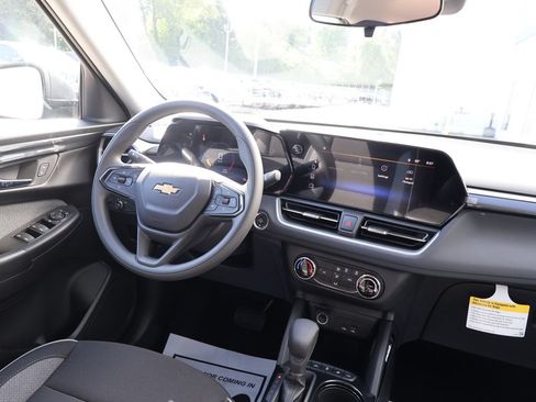 New 2026 Chevrolet TrailBlazer LS w/ LS Convenience Package AWD/4WD image 25
