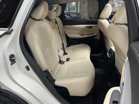 Used 2019 INFINITI QX50 Luxe w/ Cargo Package AWD/4WD image 25