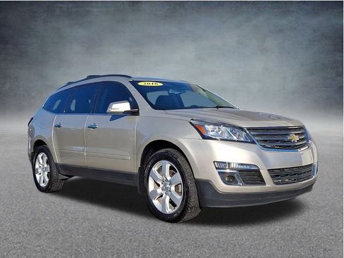 Used 2016 Chevrolet Traverse LT w/ Style and Technology Package image 1