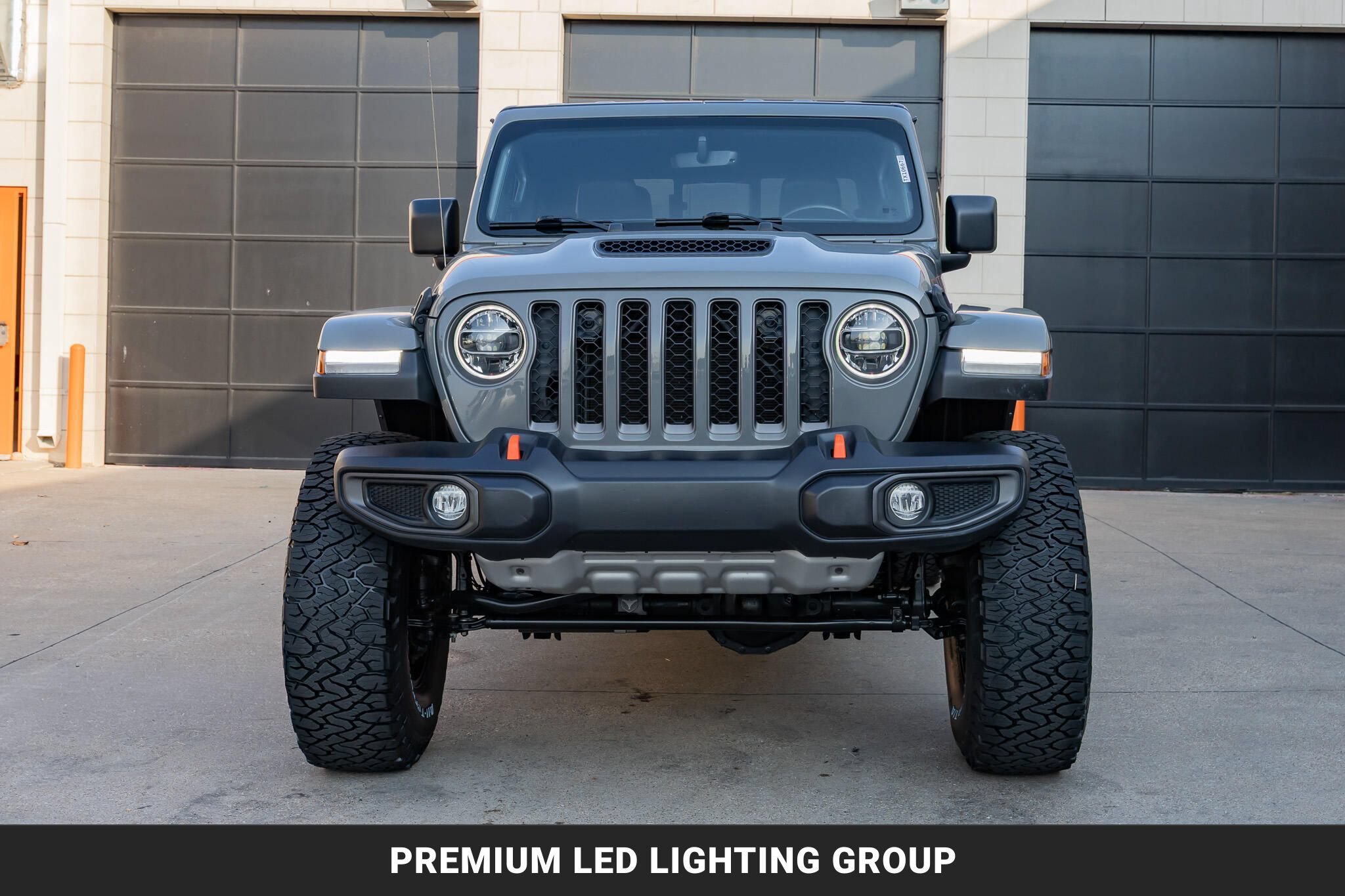 Used 2022 Jeep Gladiator Mojave w/ LED Lighting Group AWD/4WD image 4