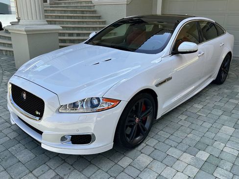 Used 2015 Jaguar XJ R LWB RWD image 28